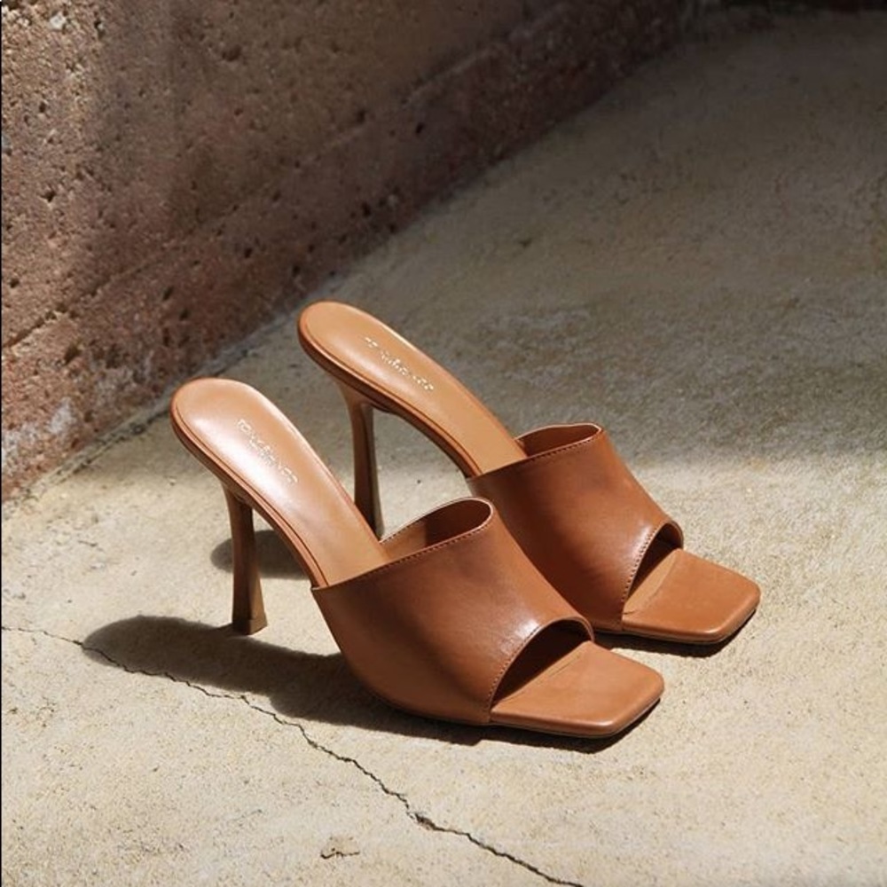 Tony Bianco Flora Mules Heels Tan Como Brown
